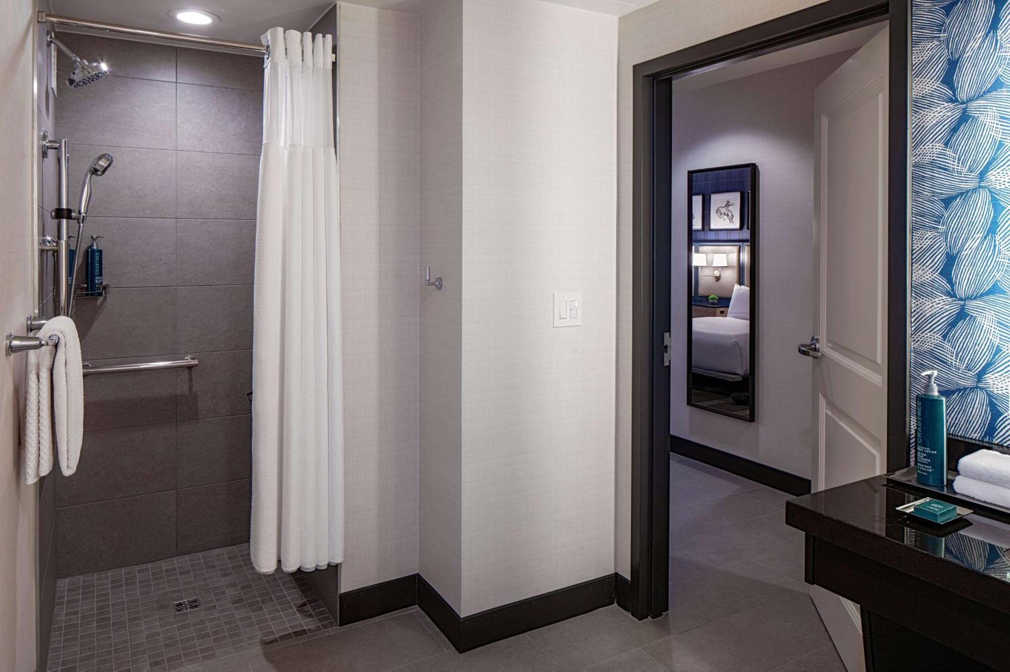 Hilton San Antonio Hill Country Hotel Екстериор снимка